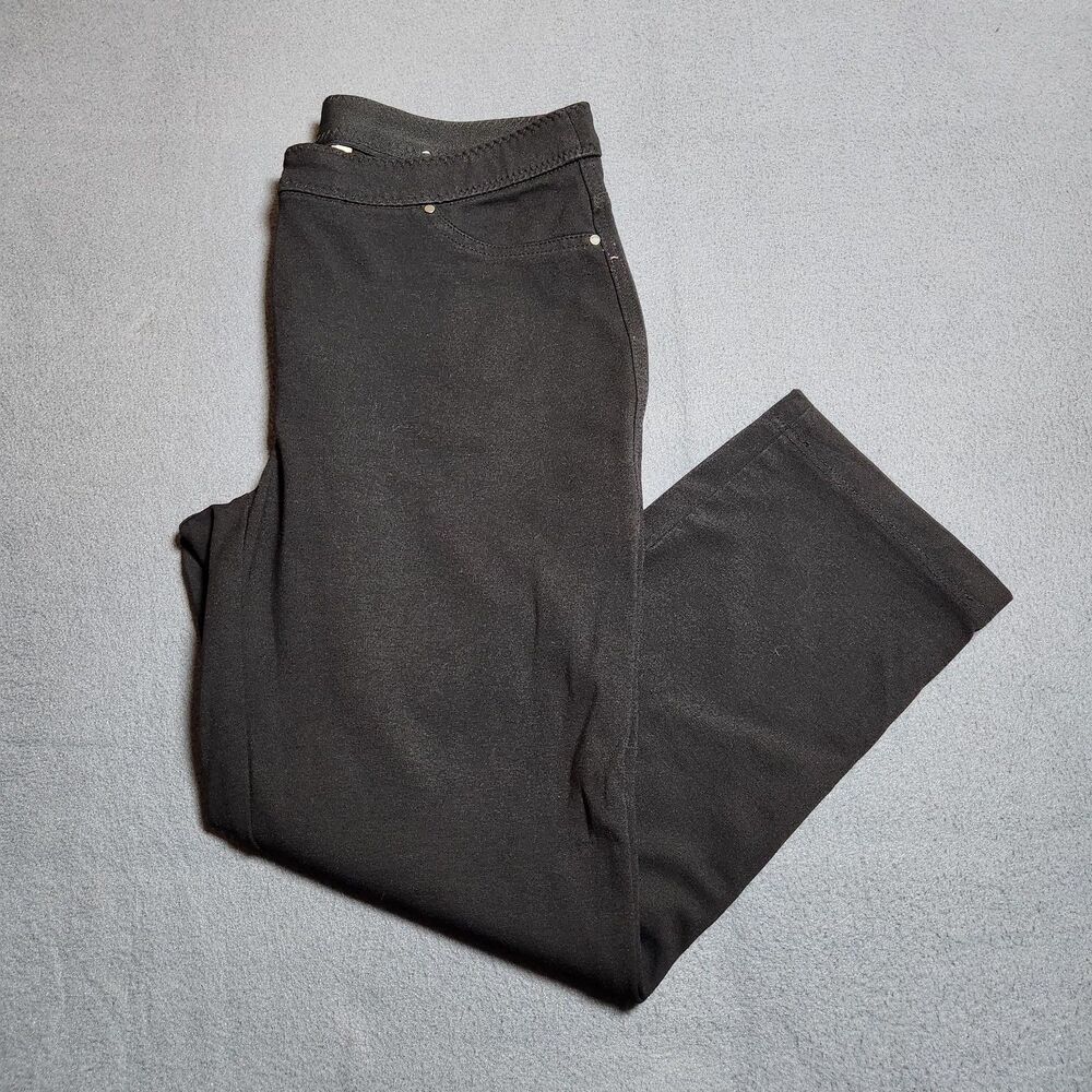 Chico's Pants Women .5 US 6 Short Black Mid Rise Straight Leg Stretch